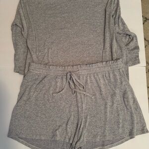 ✨LOFT XL EUC Heather Gray Pajama Set.